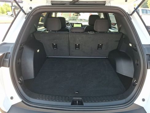 Used 2025 Chevrolet Equinox LT FWD image 29