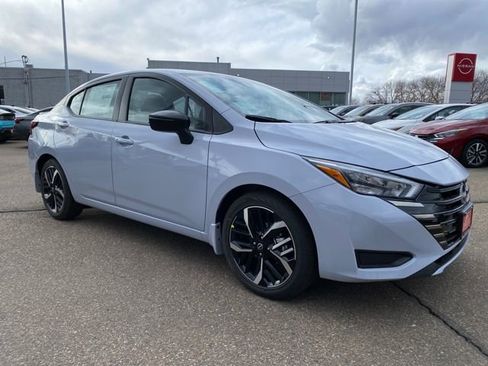 New 2025 Nissan Versa SR w/ Trunk Package image 7