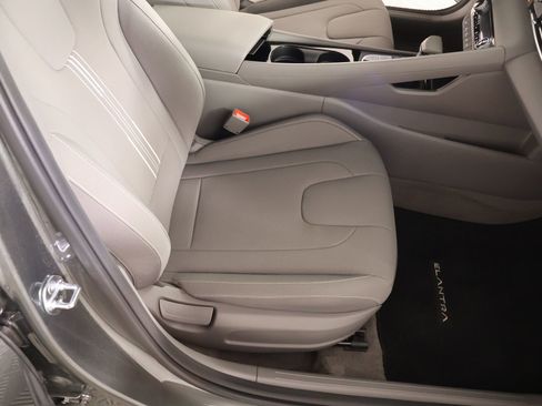 Certified 2026 Hyundai Elantra SEL Sport w/ Cargo Package FWD image 13