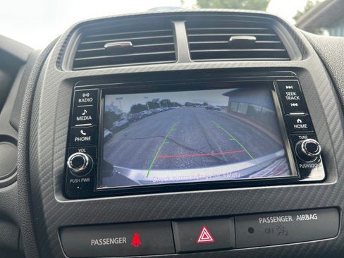 Used 2022 Mitsubishi Outlander Sport ES FWD image 16