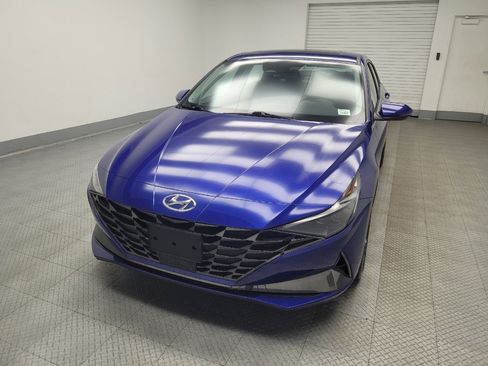 Used 2023 Hyundai Elantra Limited image 15