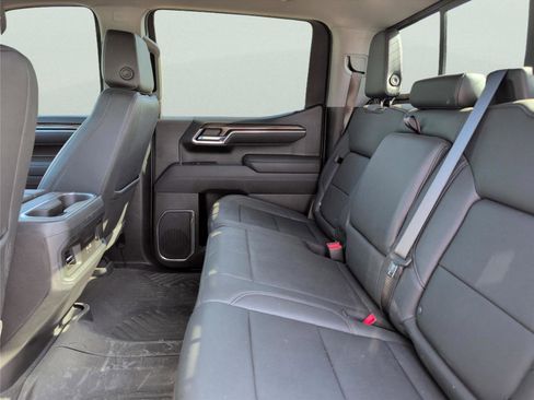 Used 2025 Chevrolet Silverado 1500 LT Trail Boss w/ Convenience Package II image 30