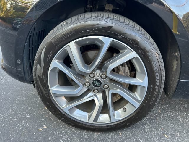 Used 2018 Land Rover Range Rover Sport HSE AWD/4WD image 43