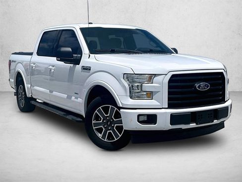 Used 2017 Ford F150 XLT w/ Equipment Group 302A Luxury RWD image 12