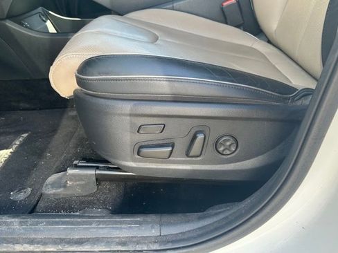 Used 2021 Hyundai Santa Fe Limited image 17