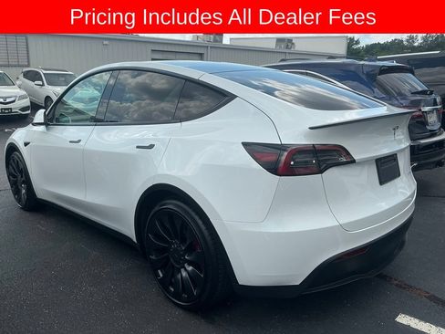 Used 2022 Tesla Model Y Performance AWD/4WD image 2