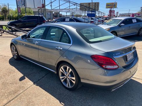 Used 2018 Mercedes-Benz C 300 Sedan image 8
