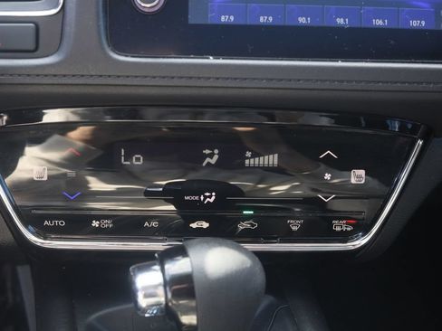 Used 2021 Honda HR-V EX image 10