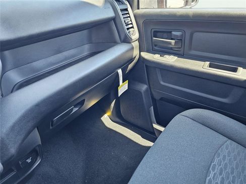 New 2026 RAM 2500 Tradesman AWD/4WD image 26