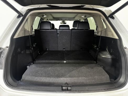 Used 2024 Volkswagen Tiguan SE FWD image 27