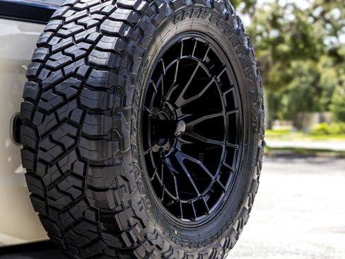 New 2025 Ford Bronco Badlands image 22