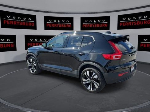 Used 2023 Volvo XC40 B5 Plus w/ Driver Assist Package AWD/4WD image 6