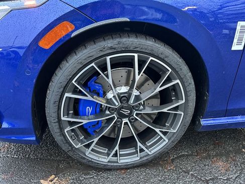 New 2026 Volkswagen Golf 2.0T image 2