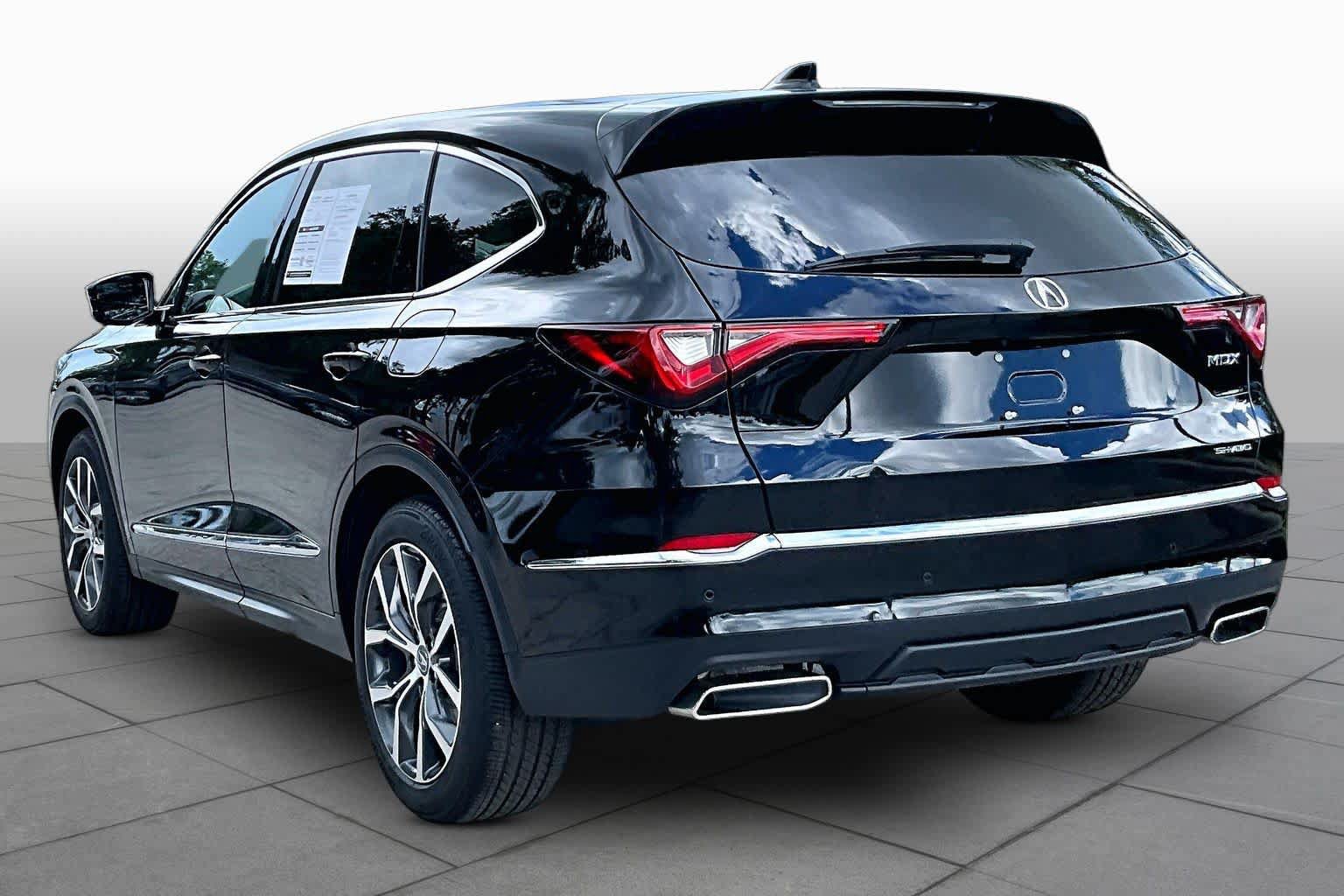 Used 2023 Acura MDX w/ Technology Package AWD/4WD image 12