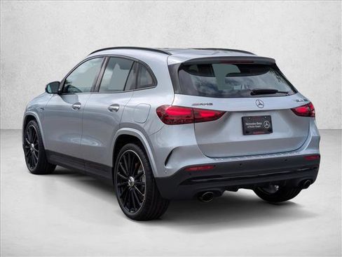 New 2026 Mercedes-Benz GLA 35 AMG 4MATIC image 6