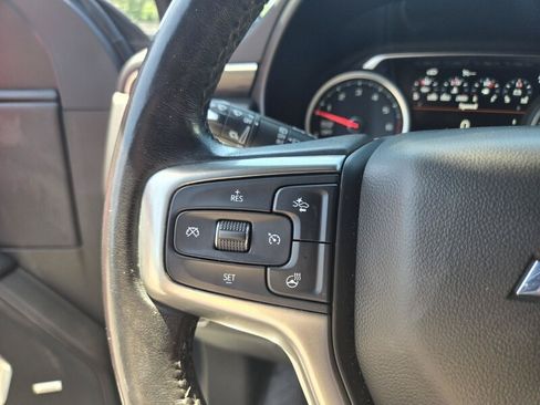 Used 2021 Chevrolet Suburban Z71 w/ Z71 Off-Road Package AWD/4WD image 14