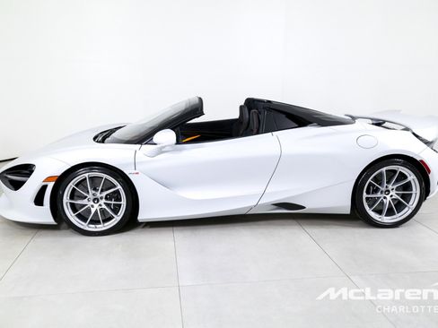 New 2027 McLaren 750S Spider image 7