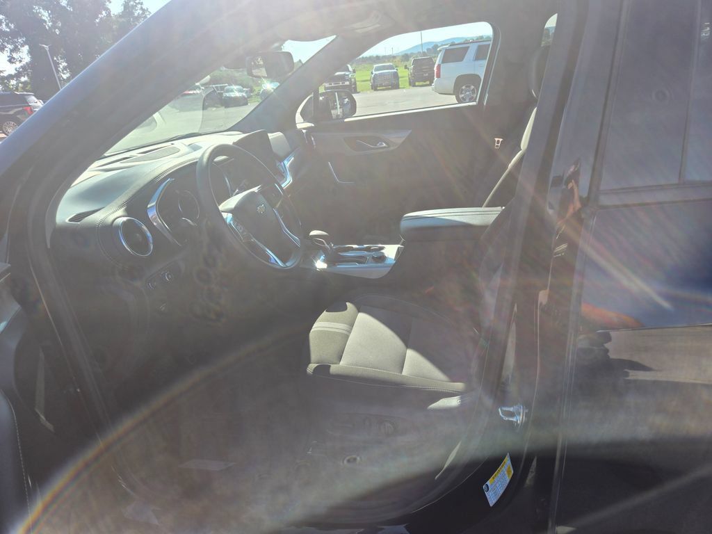 Used 2024 Chevrolet Blazer LT w/ Convenience Package FWD image 7