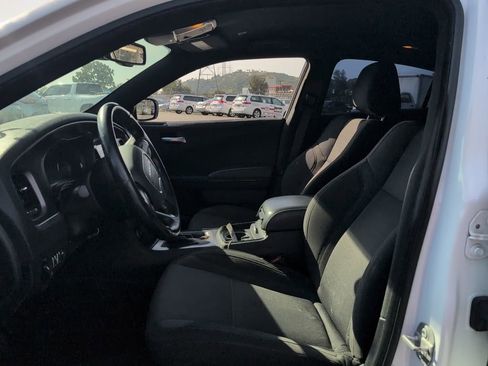 Used 2017 Dodge Charger SXT w/ Blacktop Package image 6