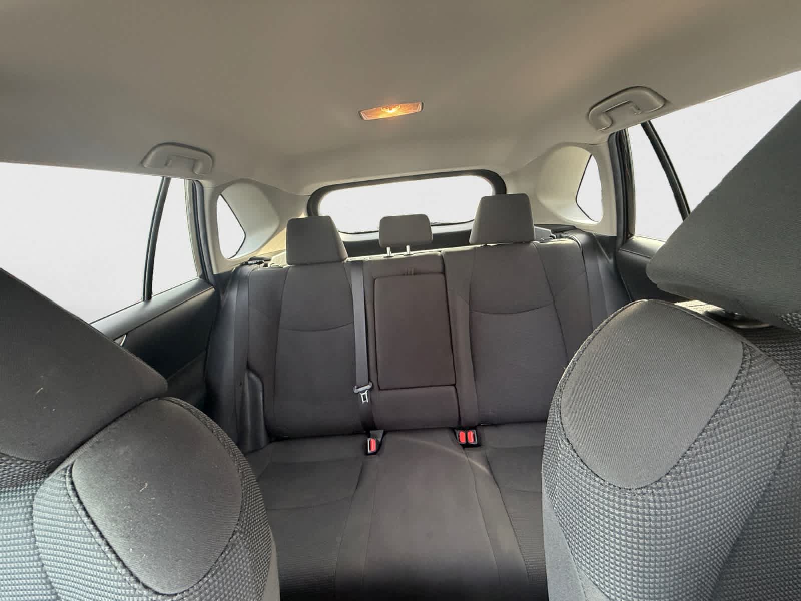 Used 2021 Toyota RAV4 LE w/ Carpet Mat Package (TMS) AWD/4WD image 20