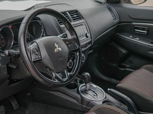 Used 2017 Mitsubishi Outlander Sport ES image 21