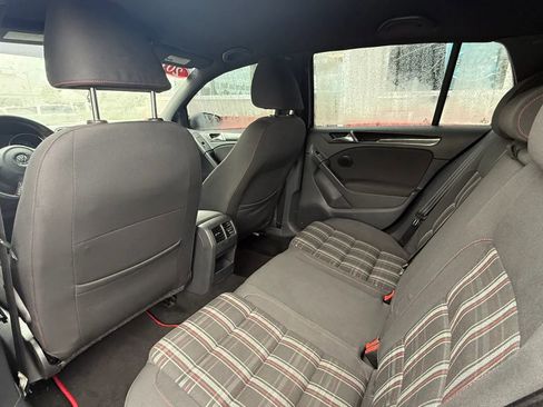 Used 2011 Volkswagen GTI 4-Door image 7