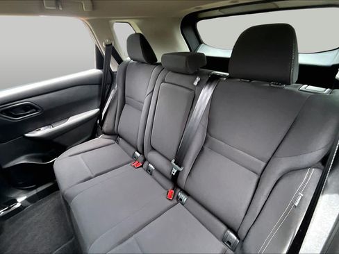 Certified 2025 Nissan Rogue S FWD image 18