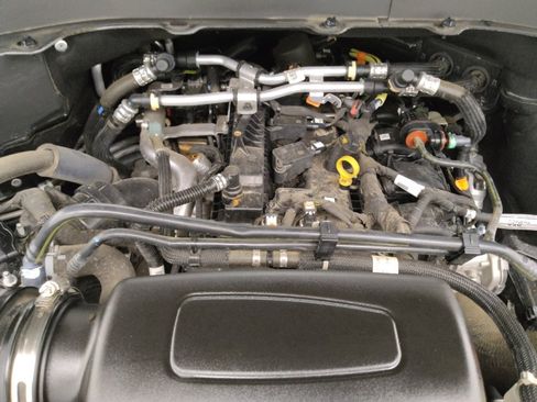 Used 2022 Ford Explorer XLT w/ Equipment Group 202A image 30