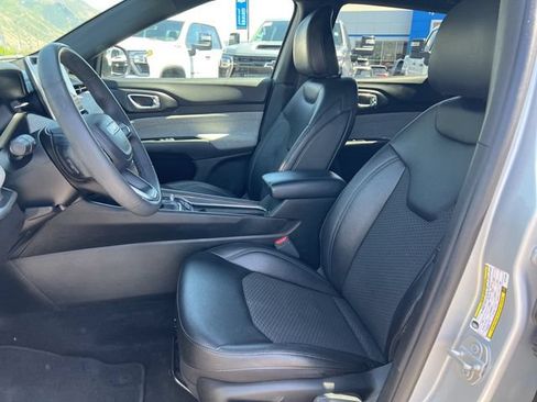 Used 2024 Jeep Compass Latitude AWD/4WD image 25
