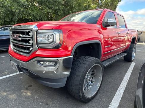 Used 2018 GMC Sierra 1500 SLT w/ SLT Preferred Package AWD/4WD image 8