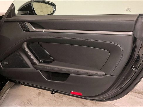 Used 2024 Porsche 911 Carrera 4S w/ Premium Package image 26