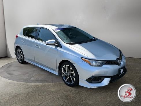 Used 2017 Toyota Corolla iM w/ All-Weather Mat Package FWD image 1