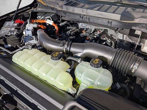 New 2025 Ford F150 Lariat w/ Equipment Group 502A High image 16