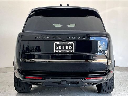 Used 2023 Land Rover Range Rover SV AWD/4WD image 5
