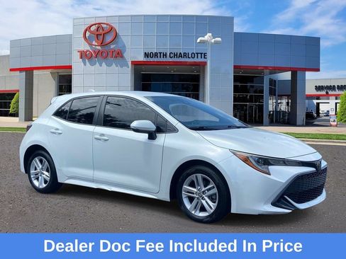 Used 2021 Toyota Corolla SE FWD image 1