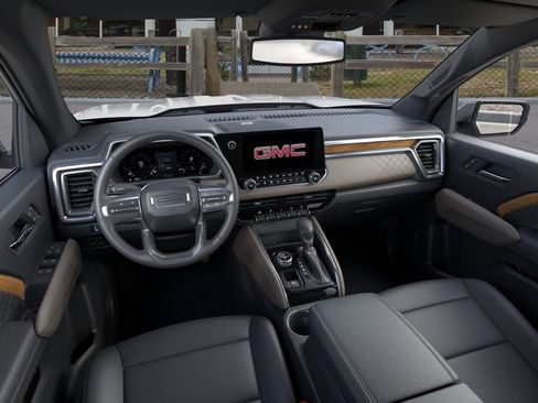 New 2026 GMC Canyon Denali AWD/4WD image 15