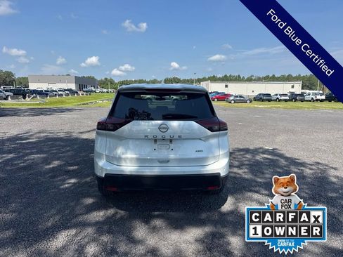 Used 2025 Nissan Rogue SV AWD/4WD image 5