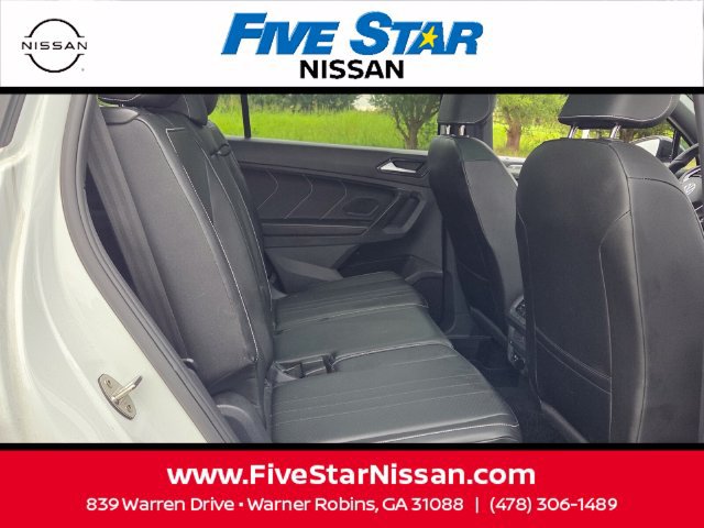 Used 2024 Volkswagen Tiguan SE R-Line FWD image 17