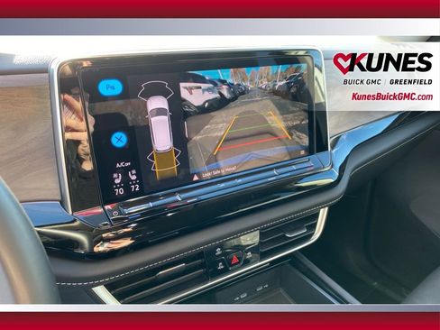 Used 2024 Volkswagen Atlas SE image 26