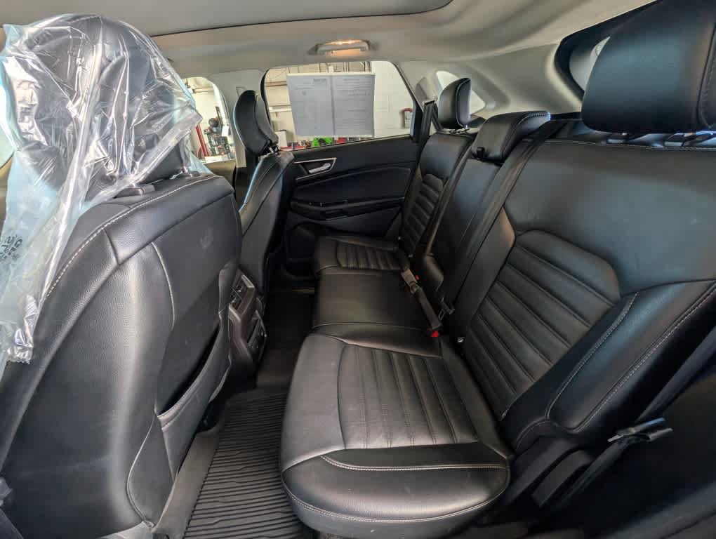 Used 2017 Ford Edge SEL w/ Equipment Group 201A AWD/4WD image 27