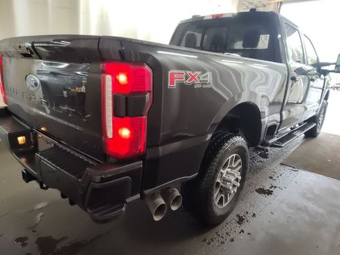Used 2024 Ford F350 XLT w/ XLT Premium Package AWD/4WD image 4