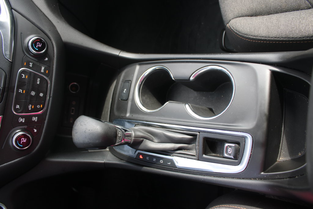 Used 2022 Chevrolet Equinox LT FWD image 29
