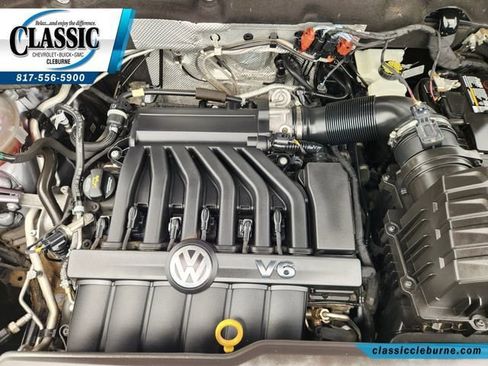 Used 2022 Volkswagen Atlas Cross Sport SE w/ Panoramic Sunroof Package FWD image 30