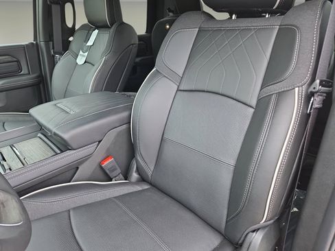 New 2026 RAM 2500 Limited AWD/4WD image 34
