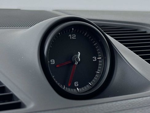 Used 2019 Porsche Cayenne image 17