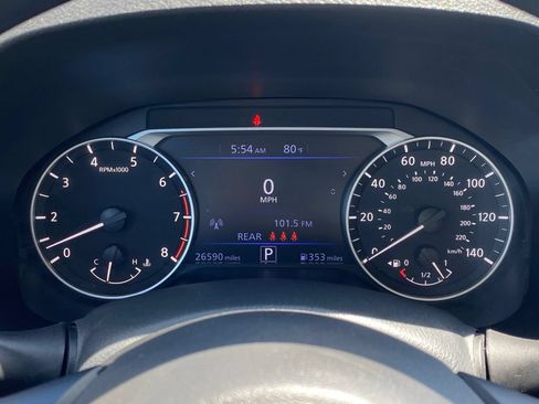 Used 2025 Nissan Altima 2.5 SV FWD image 21