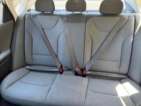 Used 2025 Kia K4 FWD image 37