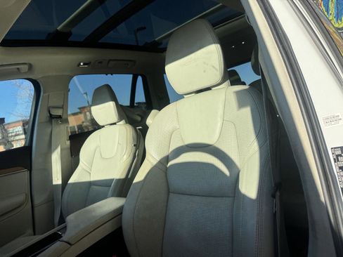 Used 2019 Volvo XC90 T6 Inscription w/ Advanced Package image 9