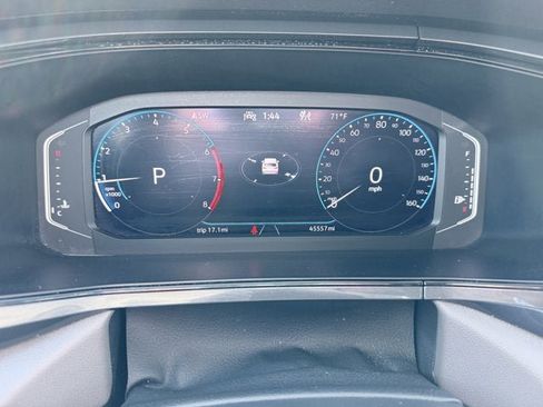 Used 2022 Volkswagen Taos SEL image 10