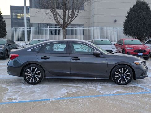 Certified 2024 Honda Civic EX image 5